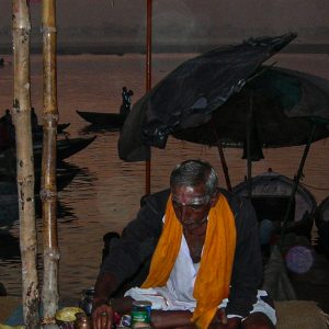 Varanasi Ganges - Priest-copy